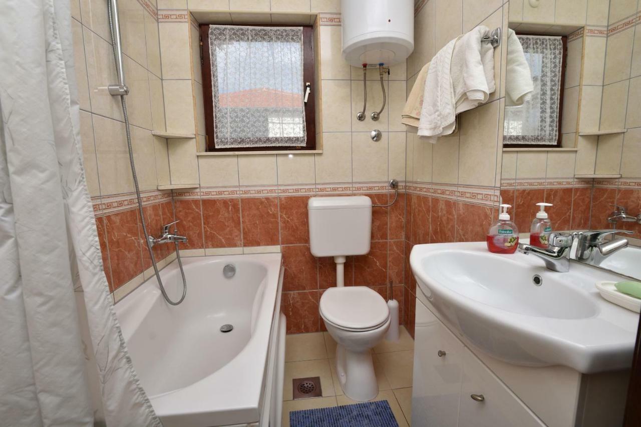 Apartment Zdravko Primosten Luaran gambar